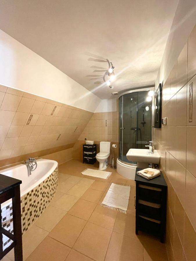 Apartament Na Uboczu. Косьцелісько Екстер'єр фото